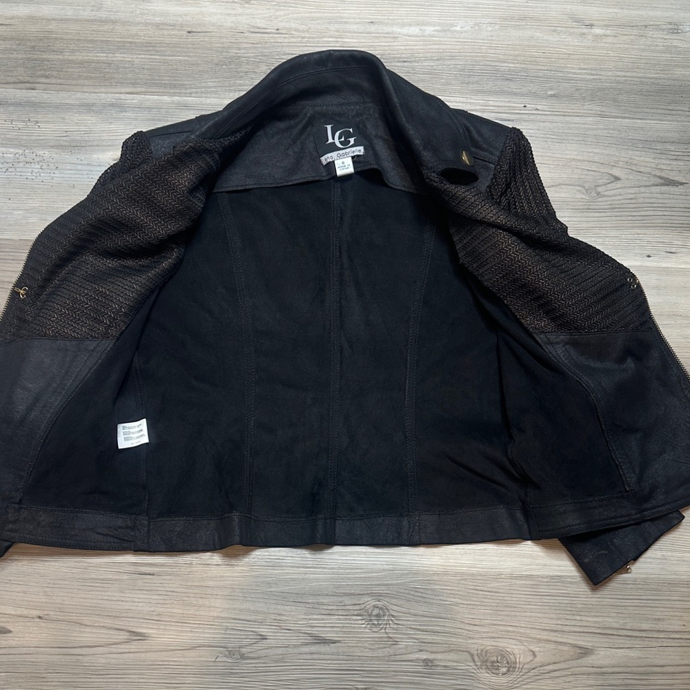 EUC LG Women's Black Faux Suede Jacket with Mesh Sleeve Accents, 6 - Picture 8 of 12